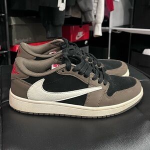 Travis Scott Mocha Lows